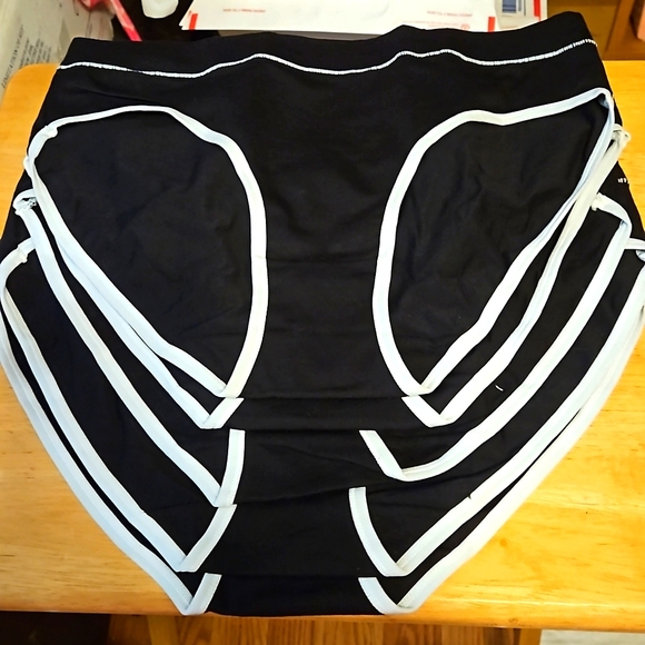 Junior's XL Full coverage Cotton Bikini Underwear. Package of 6. New - Picture 5 of 6